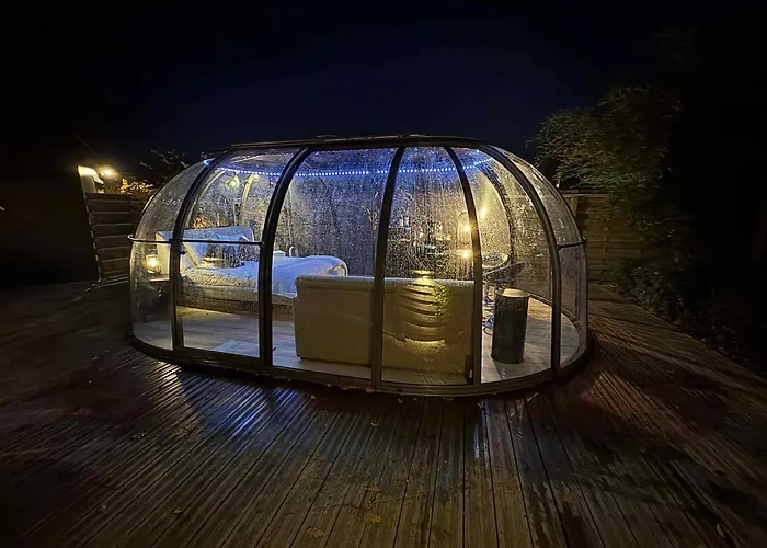 Guest house Dome Du Puits Avec Jacuzzi Et Sauna Privatif Havinnes