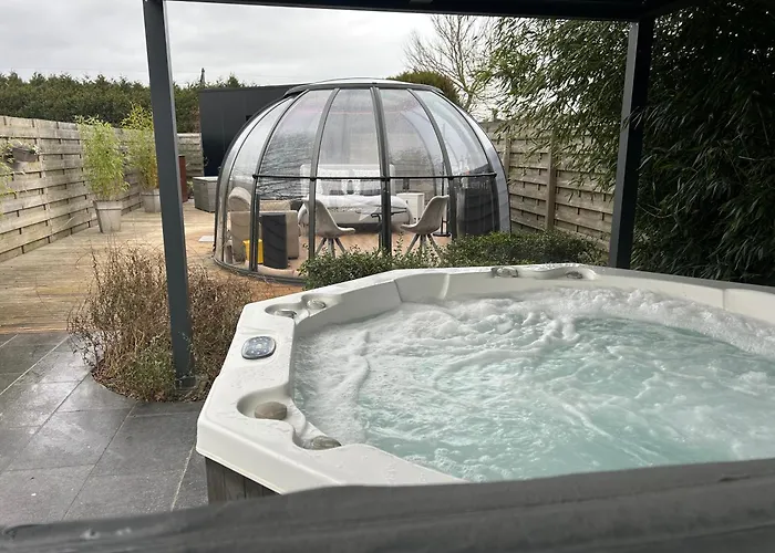 Dome Du Puits Avec Jacuzzi Et Sauna Privatif Havinnes