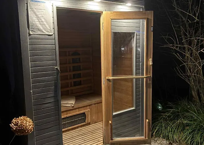 Dome Du Puits Avec Jacuzzi Et Sauna Privatif Guest house 3*